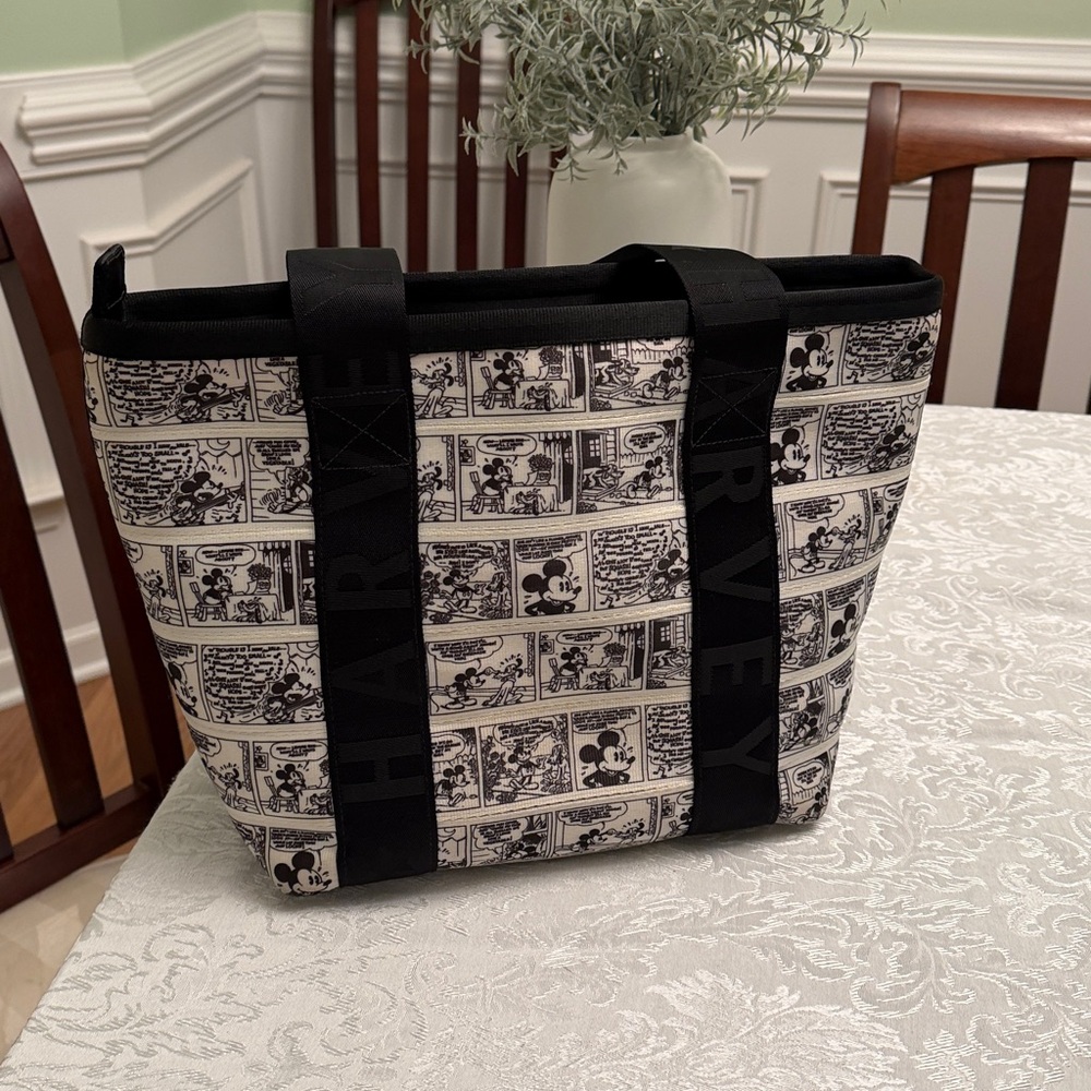 Disney Harveys Couture Tote🖤 - Picture 3 of 11